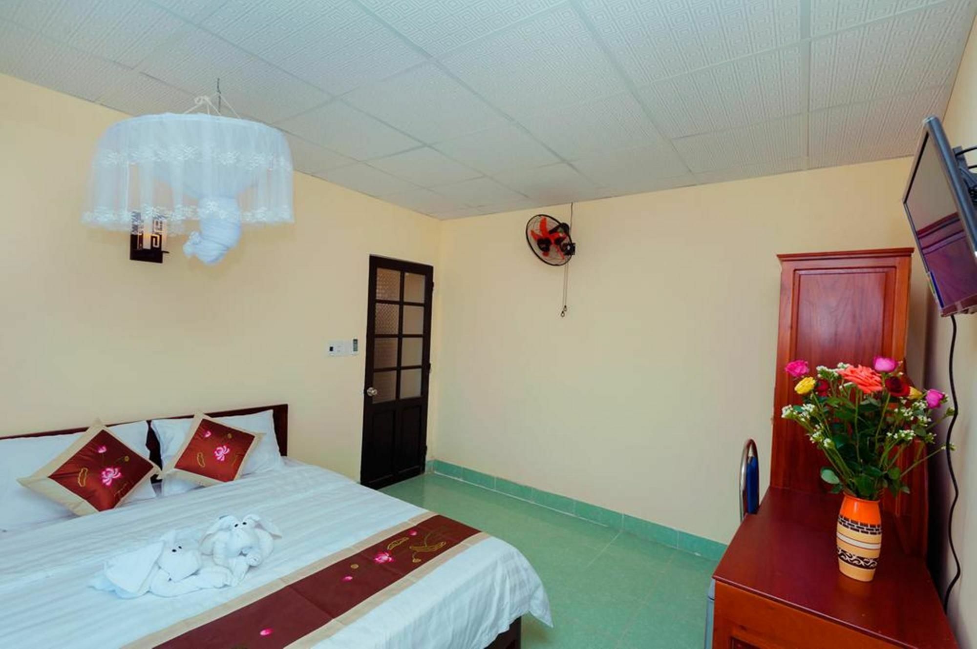 Bougain Villeas Homestay Hoi An Bagian luar foto