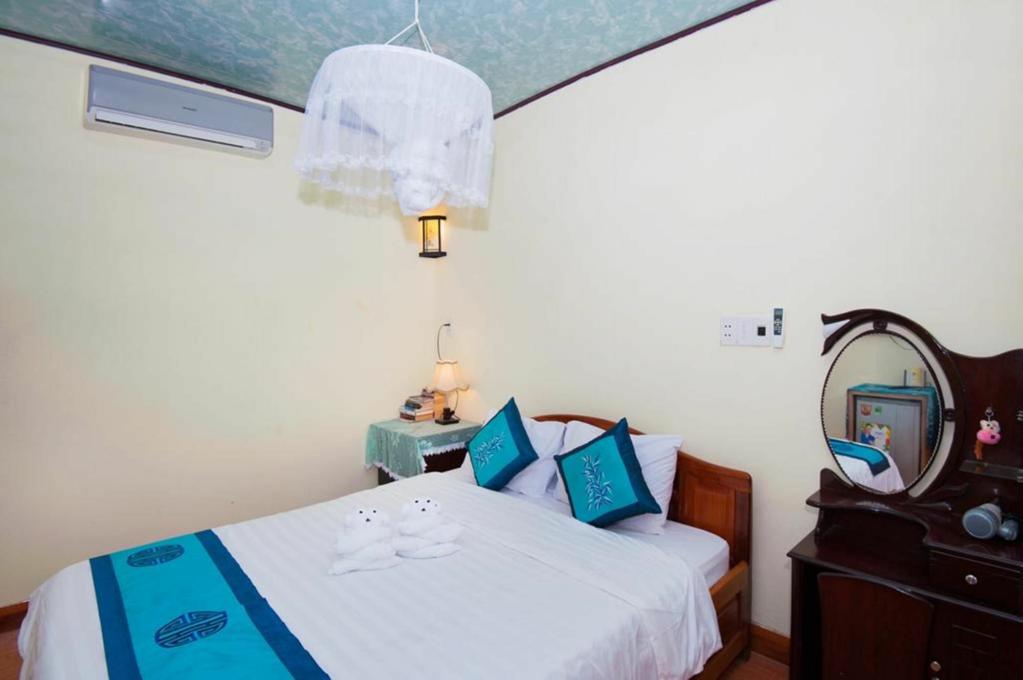 Bougain Villeas Homestay Hoi An Bagian luar foto